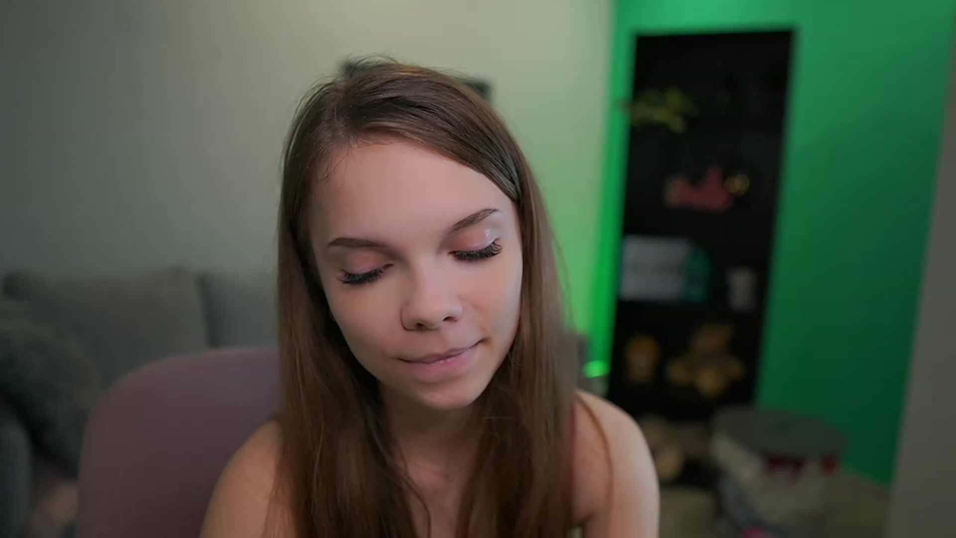 Gallery image thumbnail from Natasha_Malk's myfreecams stream on, 12/07/2022, 15:12 image 14 of 20