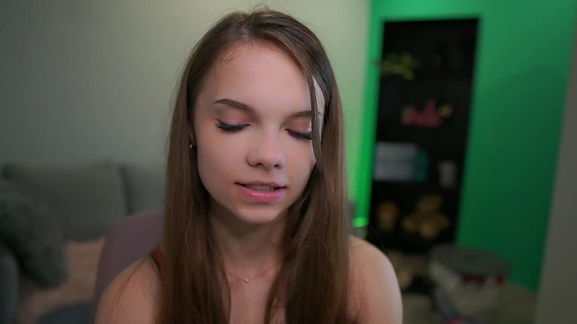 Gallery image thumbnail from Natasha_Malk's myfreecams stream on, 12/07/2022, 15:12 image 11 of 20