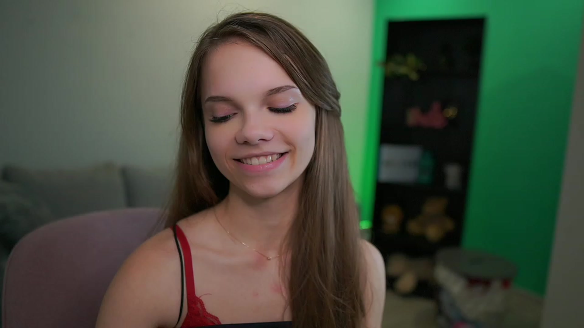 Gallery image thumbnail from Natasha_Malk's myfreecams stream on, 12/07/2022, 16:46 image 2 of 20