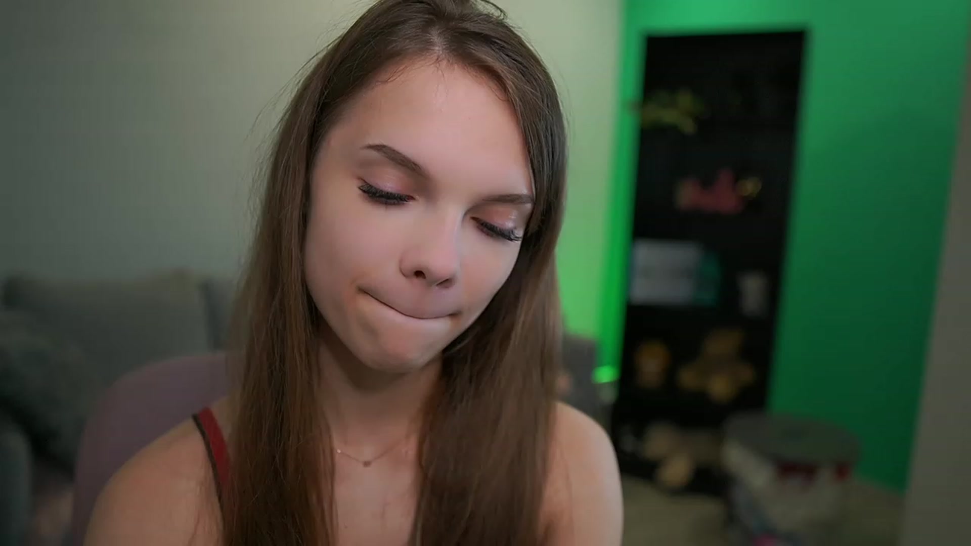 Gallery image thumbnail from Natasha_Malk's myfreecams stream on, 12/07/2022, 18:27 image 20 of 20