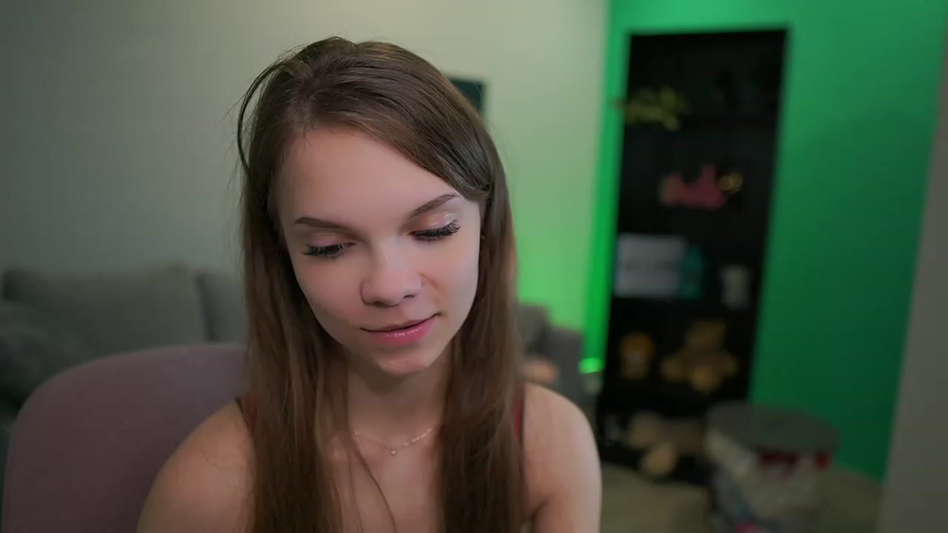 Gallery image thumbnail from Natasha_Malk's myfreecams stream on, 12/07/2022, 18:27 image 16 of 20
