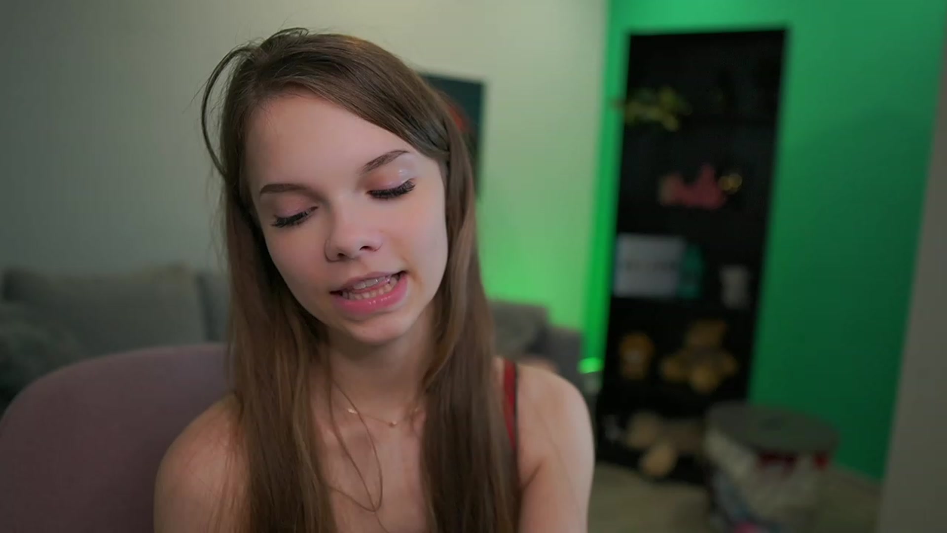 Gallery image thumbnail from Natasha_Malk's myfreecams stream on, 12/07/2022, 18:27 image 15 of 20