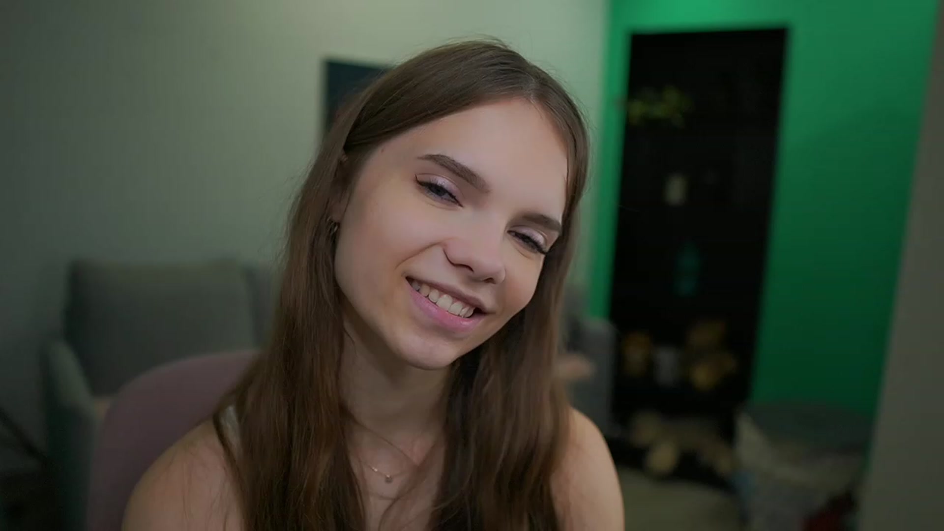 Gallery image thumbnail from Natasha_Malk's myfreecams stream on, 12/10/2022, 10:42 image 5 of 20