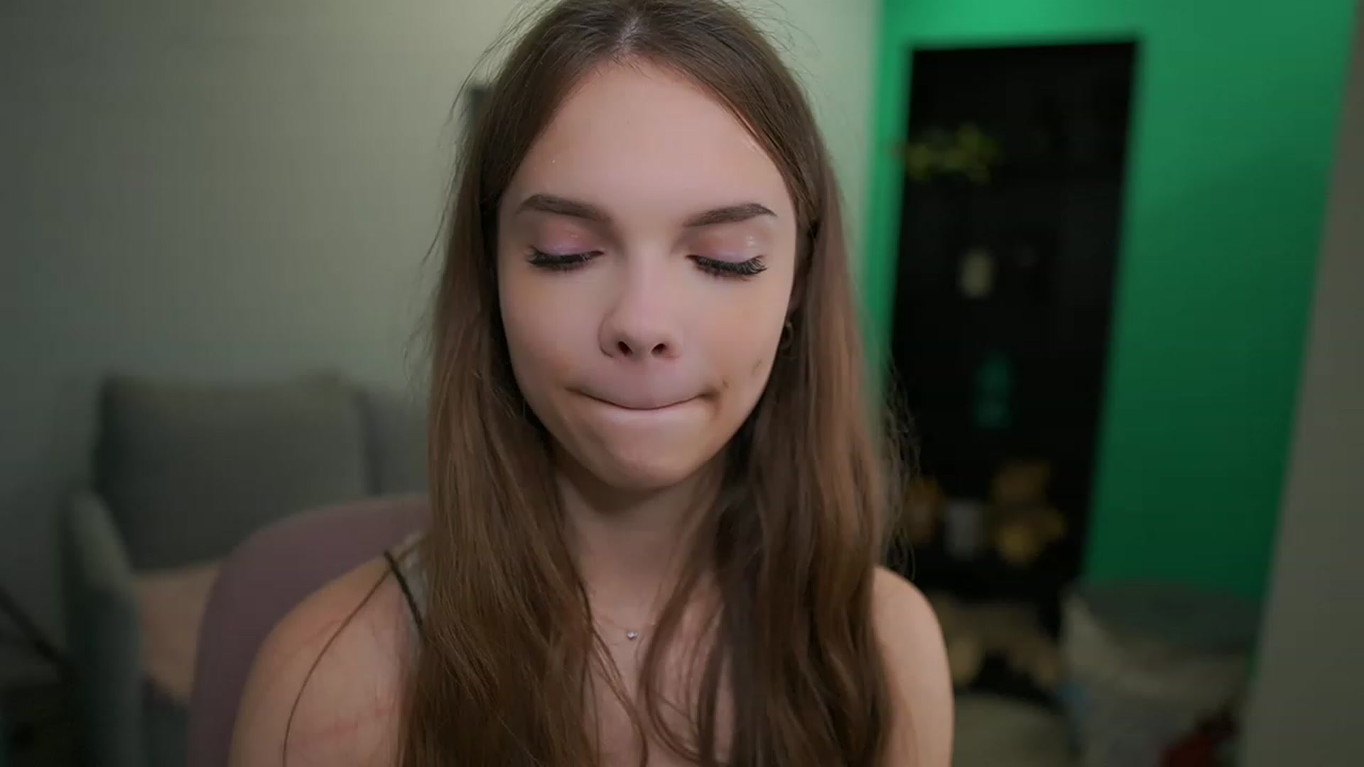 Gallery image thumbnail from Natasha_Malk's myfreecams stream on, 12/10/2022, 12:10 image 5 of 20