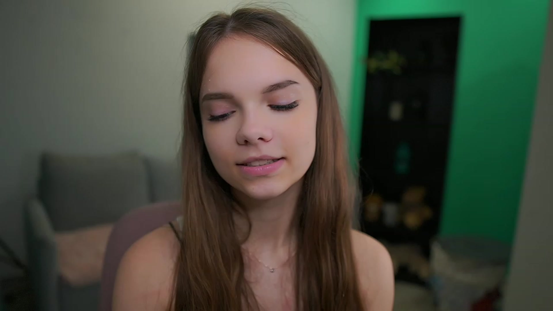 Gallery image thumbnail from Natasha_Malk's myfreecams stream on, 12/10/2022, 12:10 image 13 of 20
