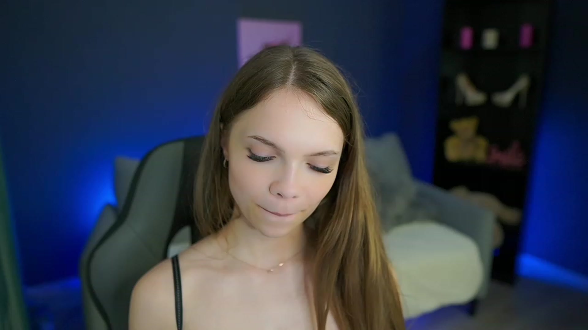 Gallery image thumbnail from Natasha_Malk's myfreecams stream on, 05/02/2023, 16:40 image 12 of 20