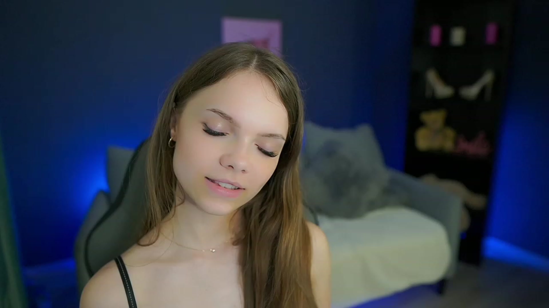 Gallery image thumbnail from Natasha_Malk's myfreecams stream on, 05/02/2023, 16:40 image 17 of 20