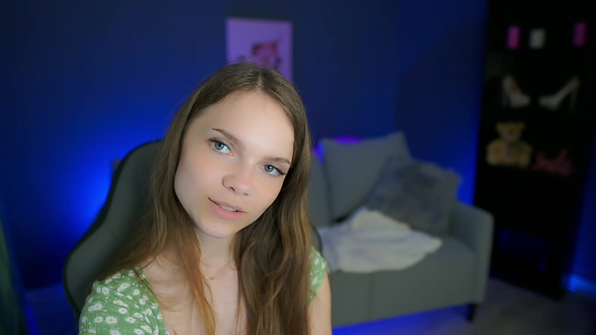 Gallery image thumbnail from Natasha_Malk's myfreecams stream on, 05/14/2023, 11:28 image 17 of 20