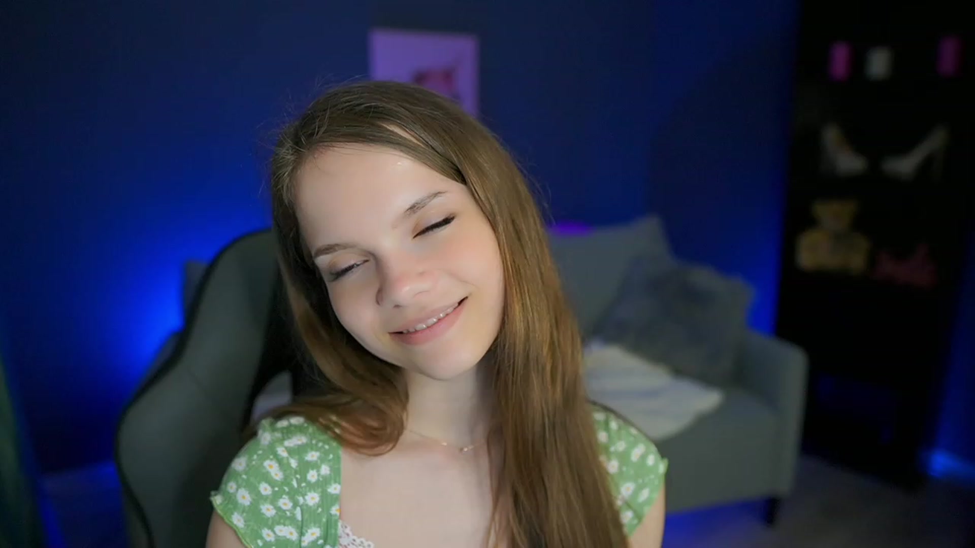 Gallery image thumbnail from Natasha_Malk's myfreecams stream on, 05/14/2023, 11:28 image 18 of 20