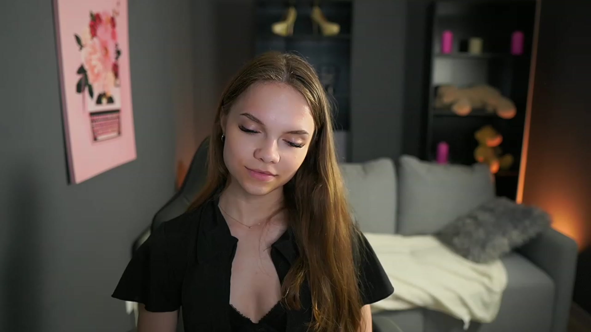 Gallery image thumbnail from Natasha_Malk's myfreecams stream on, 06/17/2023, 12:09 image 6 of 20