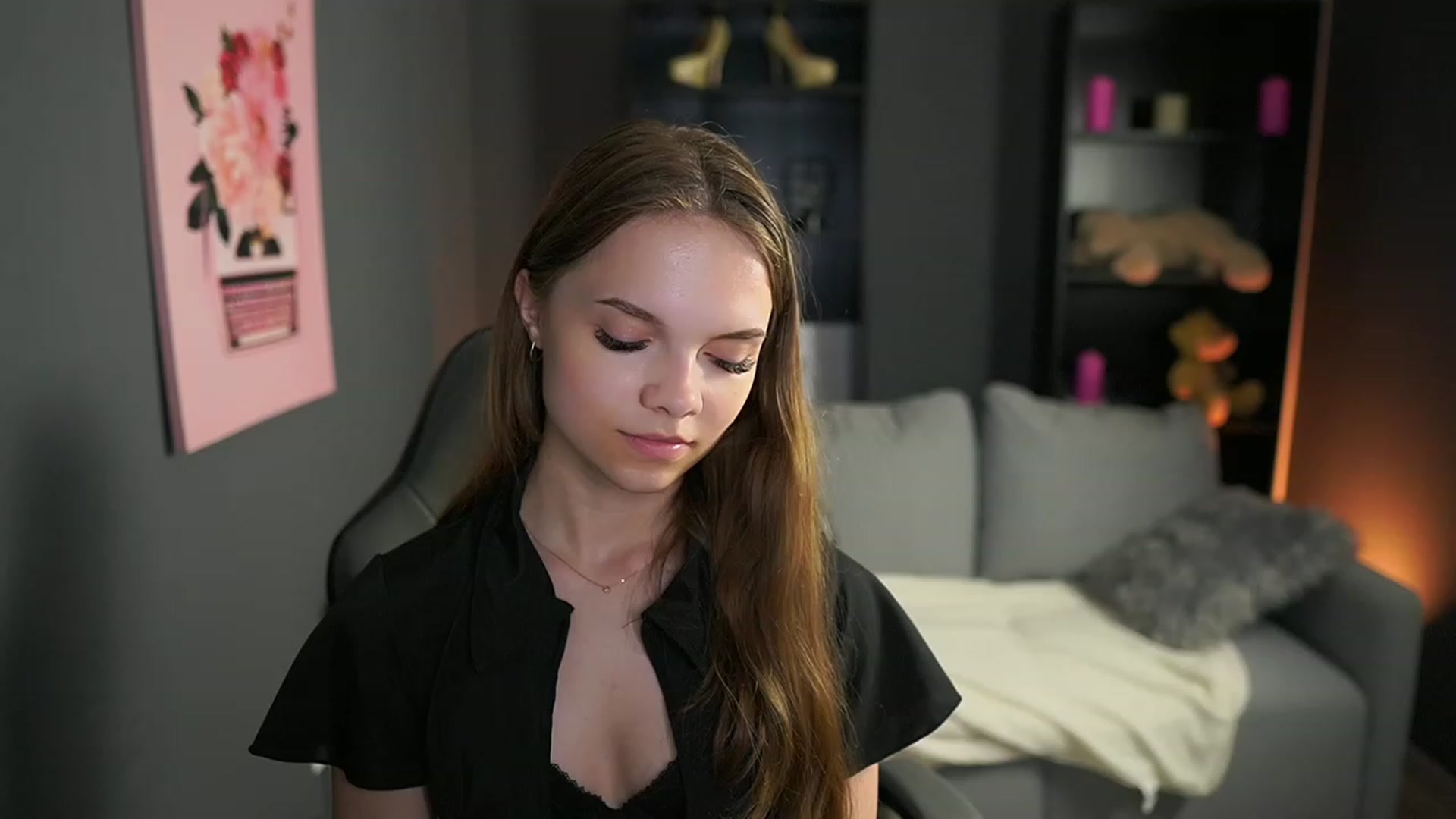 Gallery image thumbnail from Natasha_Malk's myfreecams stream on, 06/17/2023, 12:09 image 18 of 20