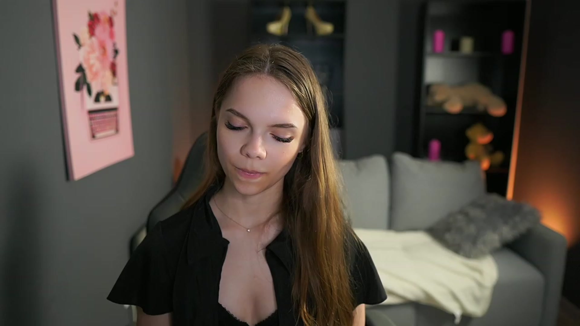 Gallery image thumbnail from Natasha_Malk's myfreecams stream on, 06/17/2023, 12:09 image 4 of 20