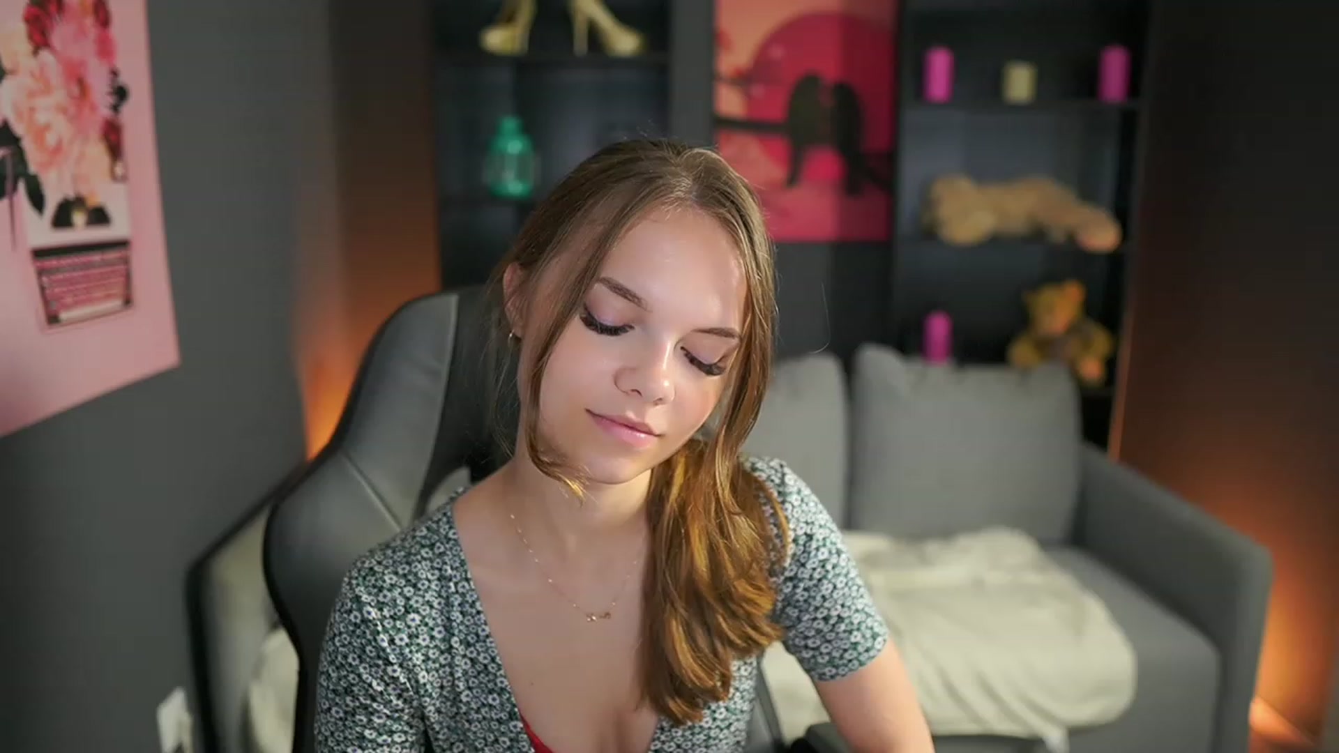 Gallery image thumbnail from Natasha_Malk's myfreecams stream on, 07/09/2023, 13:07 image 1 of 20
