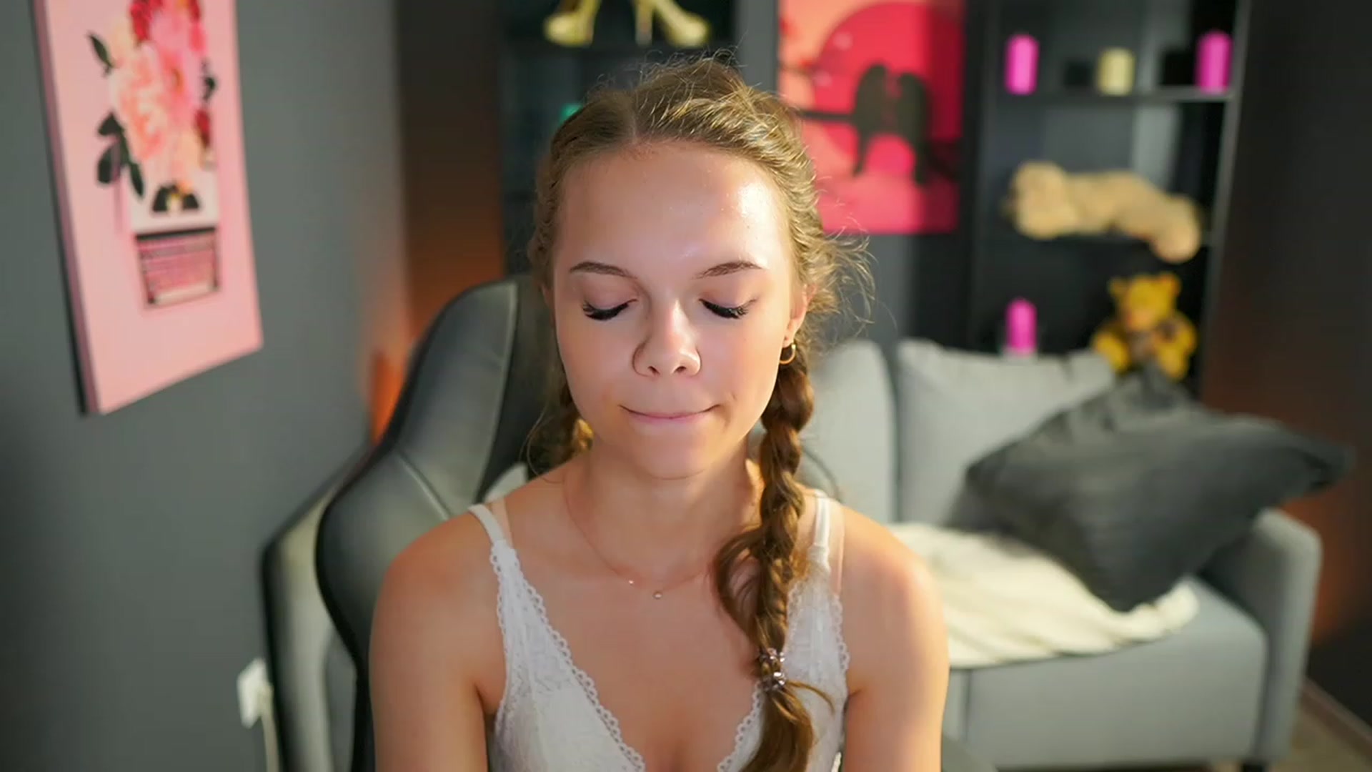 Gallery image thumbnail from Natasha_Malk's myfreecams stream on, 07/29/2023, 15:36 image 19 of 20