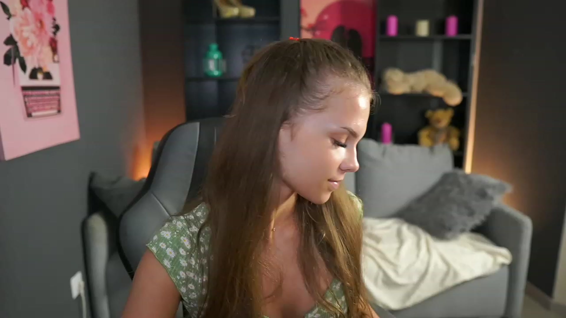 Gallery image thumbnail from Natasha_Malk's myfreecams stream on, 09/22/2023, 14:08 image 2 of 20