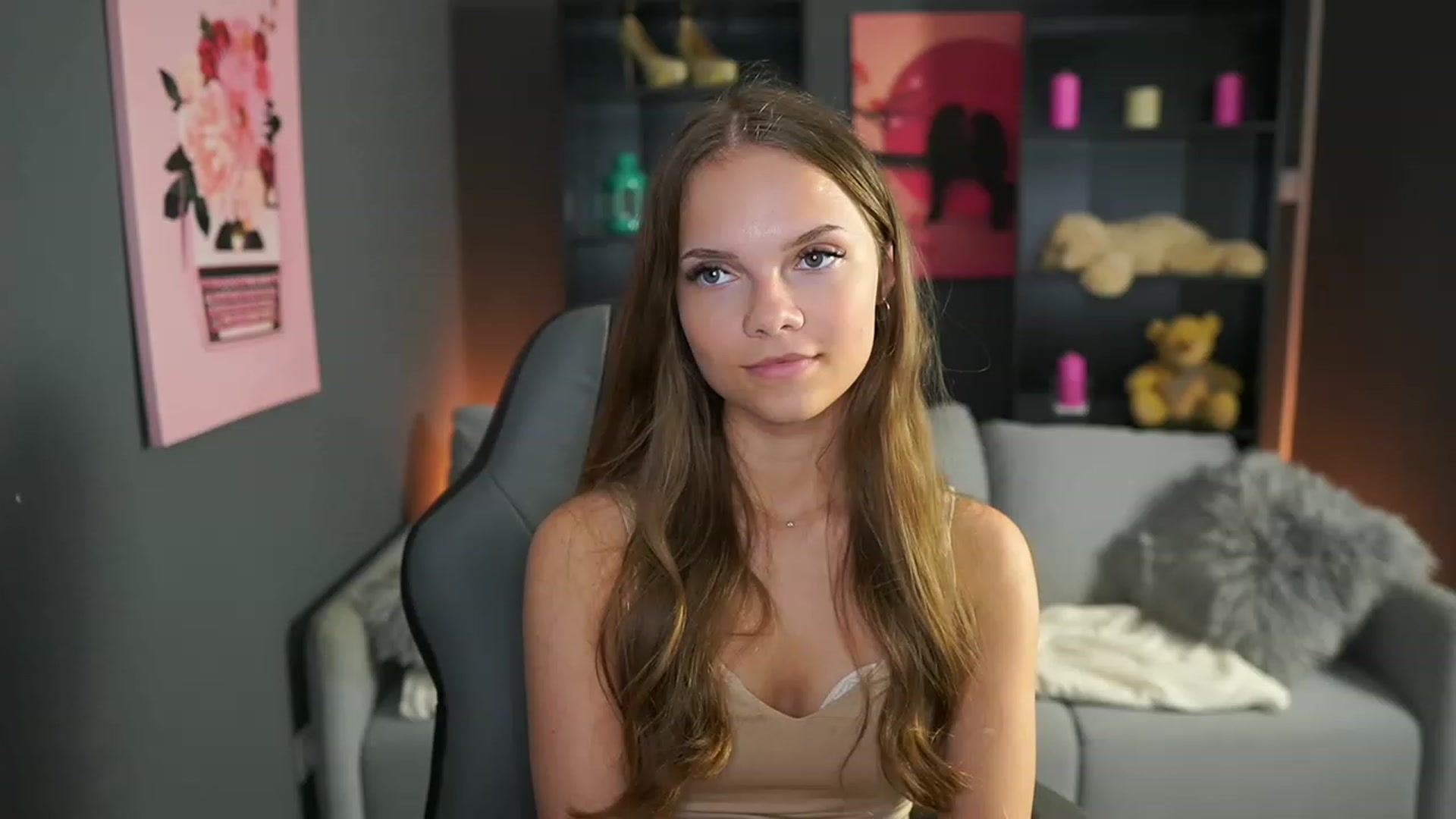 Gallery image thumbnail from Natasha_Malk's myfreecams stream on, 10/07/2023, 13:31 image 6 of 20