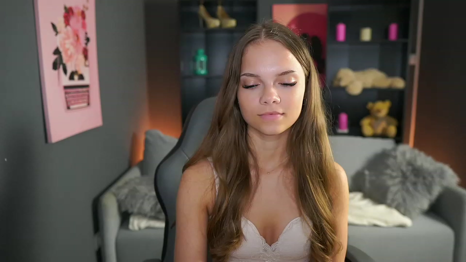 Gallery image thumbnail from Natasha_Malk's myfreecams stream on, 10/07/2023, 13:31 image 15 of 20