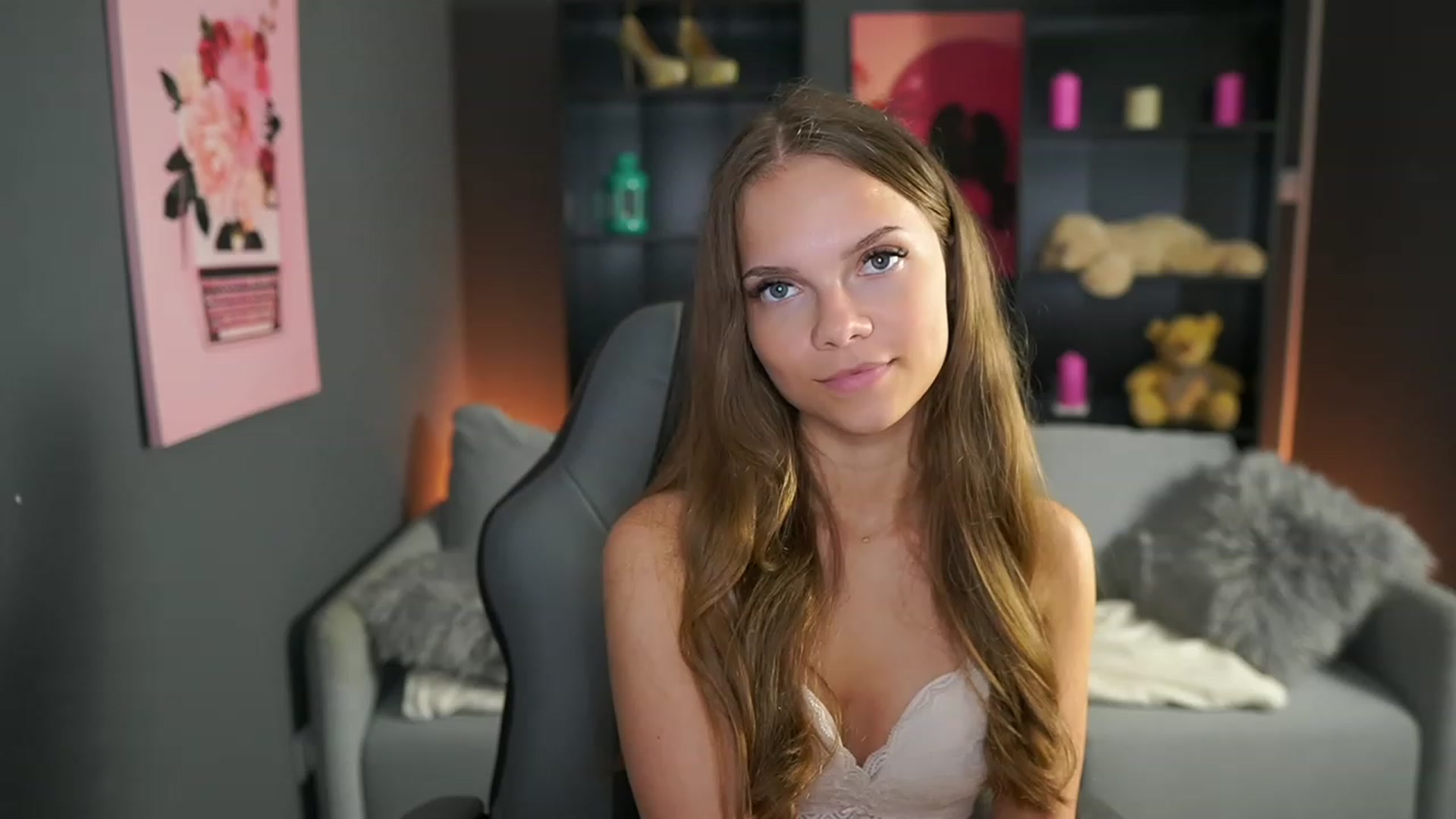 Gallery image thumbnail from Natasha_Malk's myfreecams stream on, 10/07/2023, 13:31 image 12 of 20