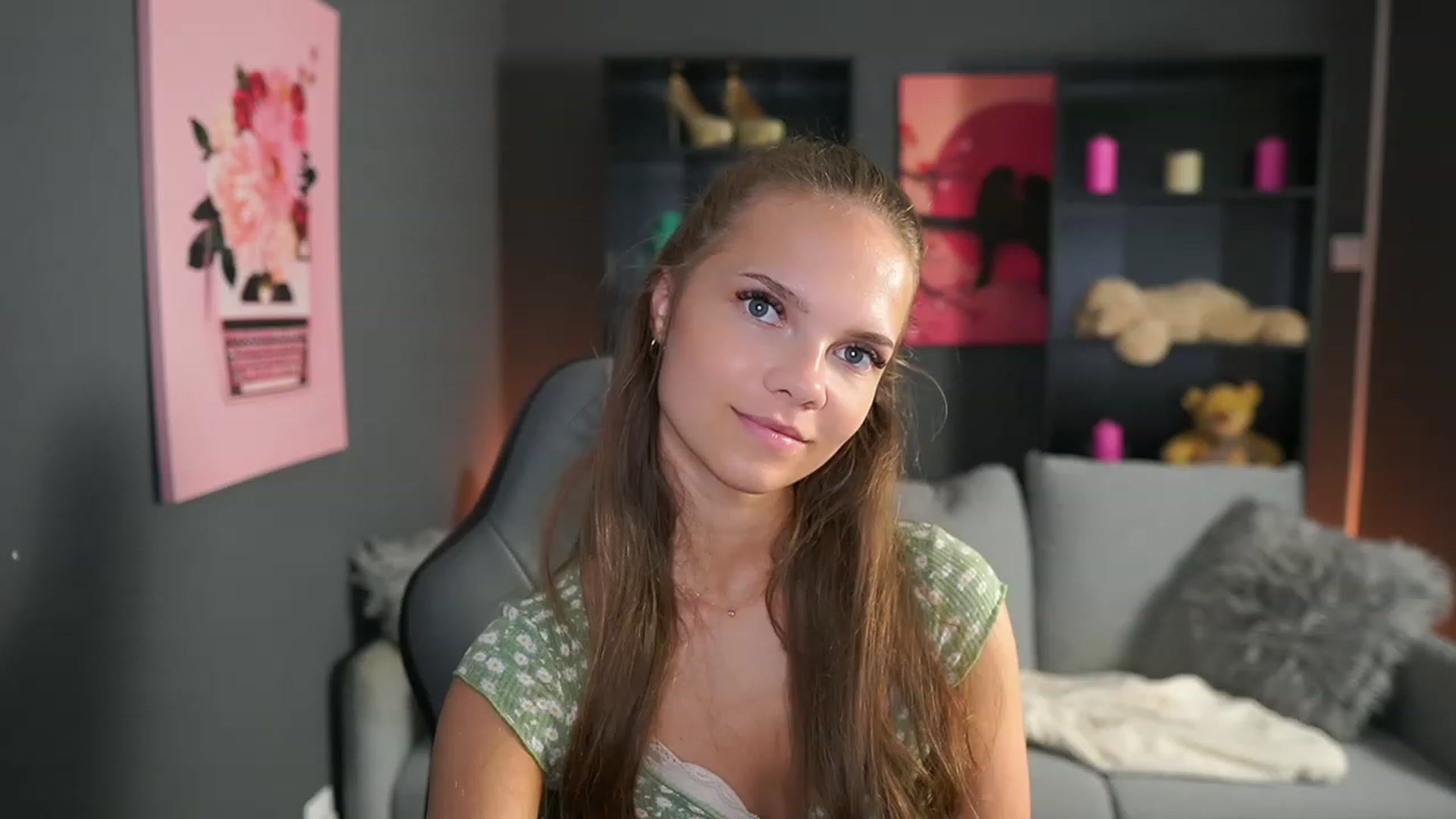 Gallery image thumbnail from Natasha_Malk's myfreecams stream on, 10/08/2023, 12:41 image 8 of 20