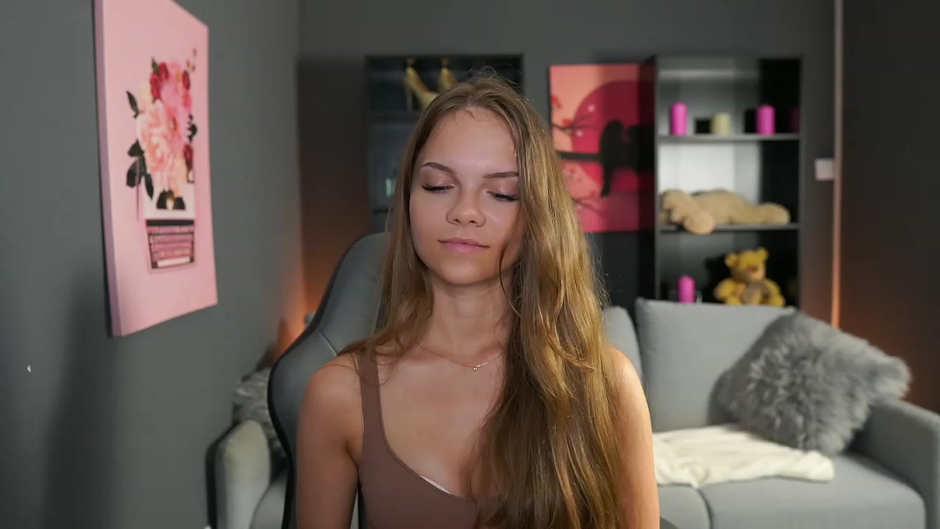 Gallery image thumbnail from Natasha_Malk's myfreecams stream on, 10/13/2023, 15:52 image 11 of 20