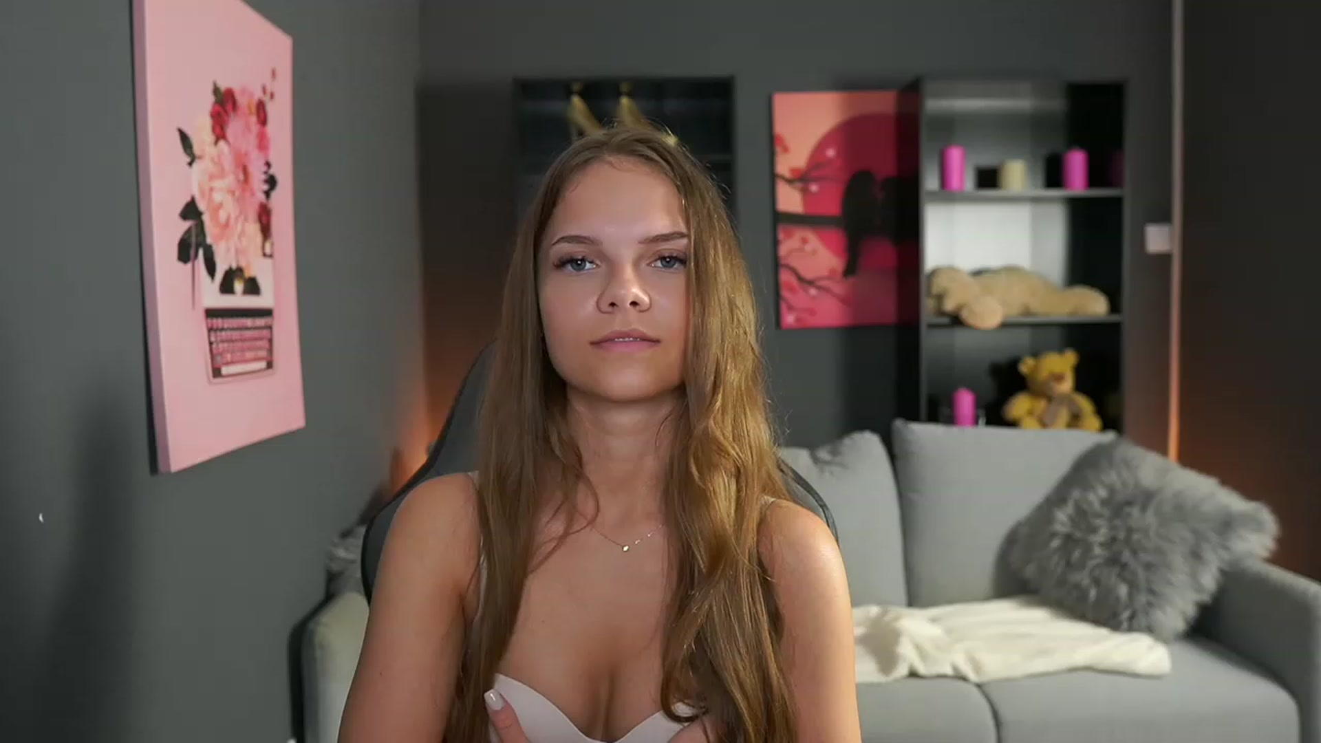 Gallery image thumbnail from Natasha_Malk's myfreecams stream on, 10/13/2023, 16:16 image 16 of 20