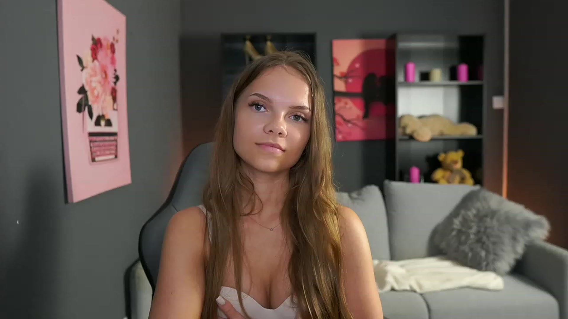 Gallery image thumbnail from Natasha_Malk's myfreecams stream on, 10/13/2023, 16:16 image 14 of 20