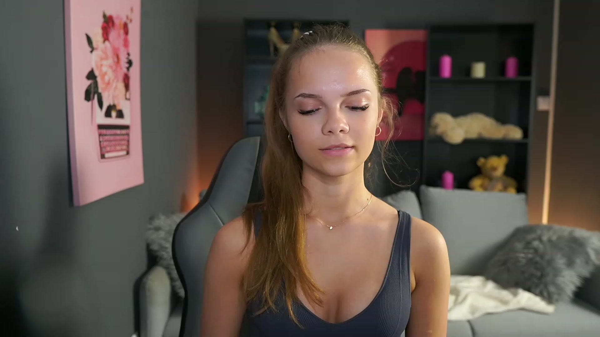 Gallery image thumbnail from Natasha_Malk's myfreecams stream on, 10/14/2023, 12:44 image 2 of 20