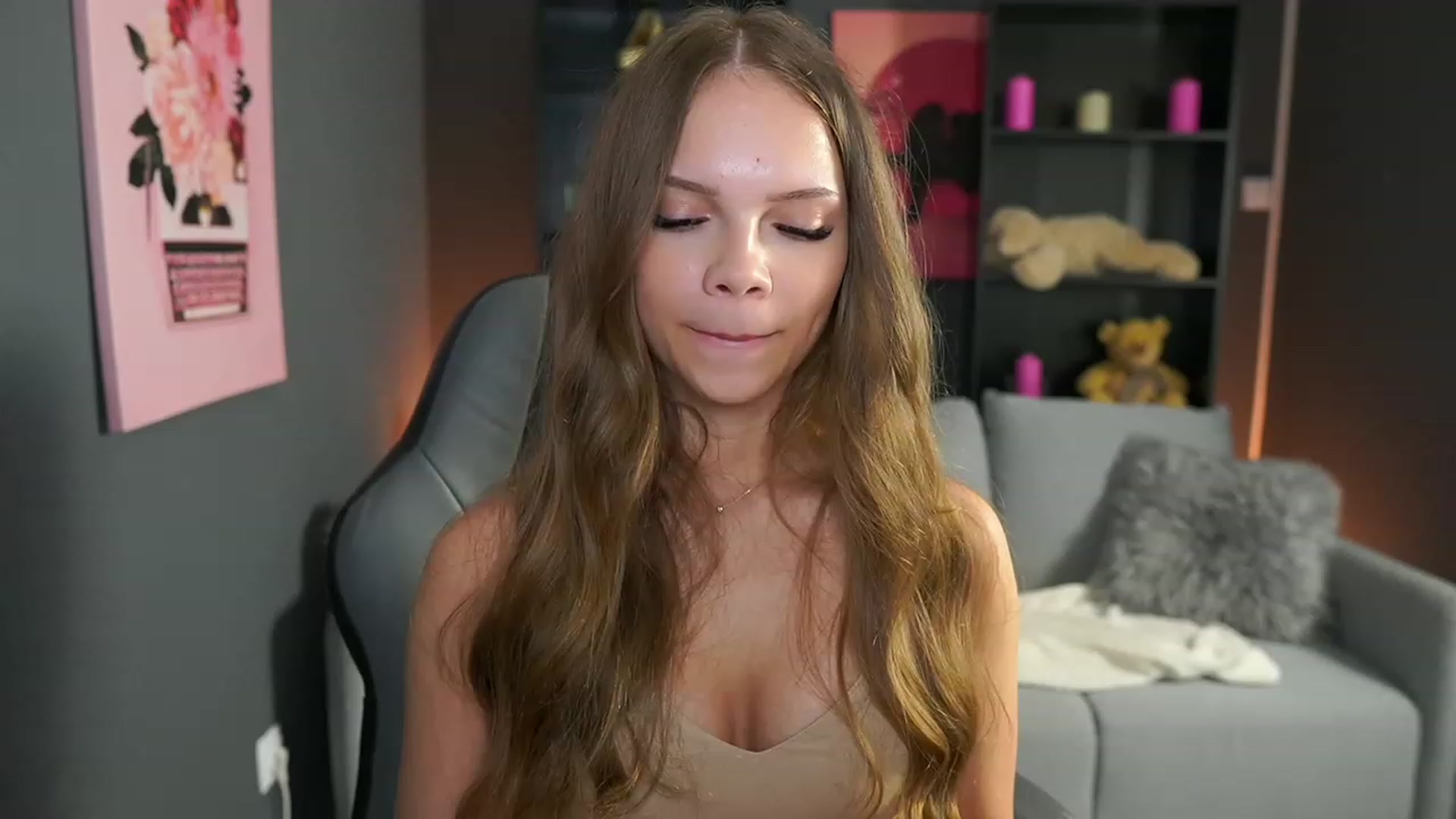 Gallery image thumbnail from Natasha_Malk's myfreecams stream on, 10/19/2023, 12:34 image 6 of 20