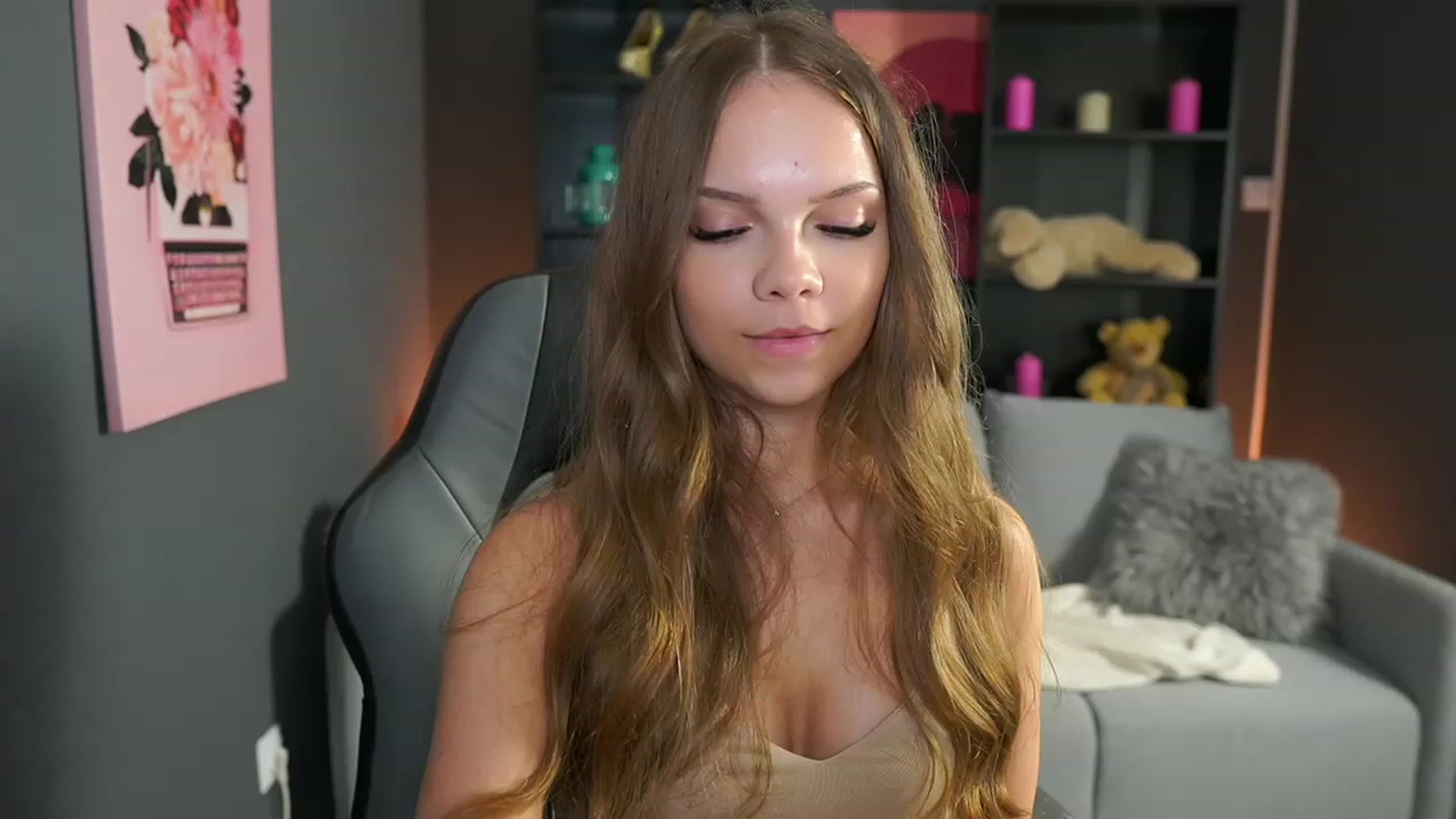 Gallery image thumbnail from Natasha_Malk's myfreecams stream on, 10/19/2023, 12:34 image 7 of 20