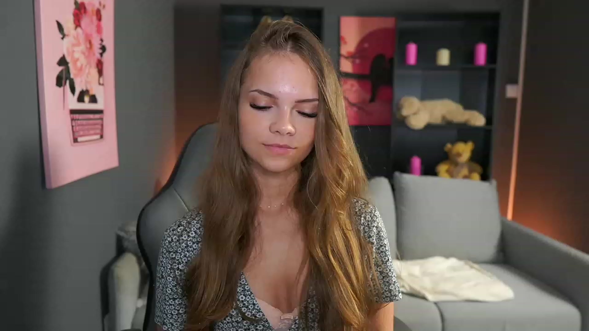 Gallery image thumbnail from Natasha_Malk's myfreecams stream on, 10/20/2023, 12:47 image 11 of 20