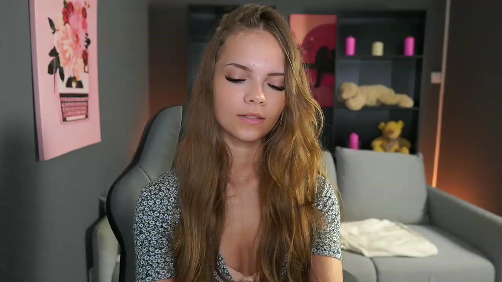 Gallery image thumbnail from Natasha_Malk's myfreecams stream on, 10/20/2023, 12:47 image 5 of 20