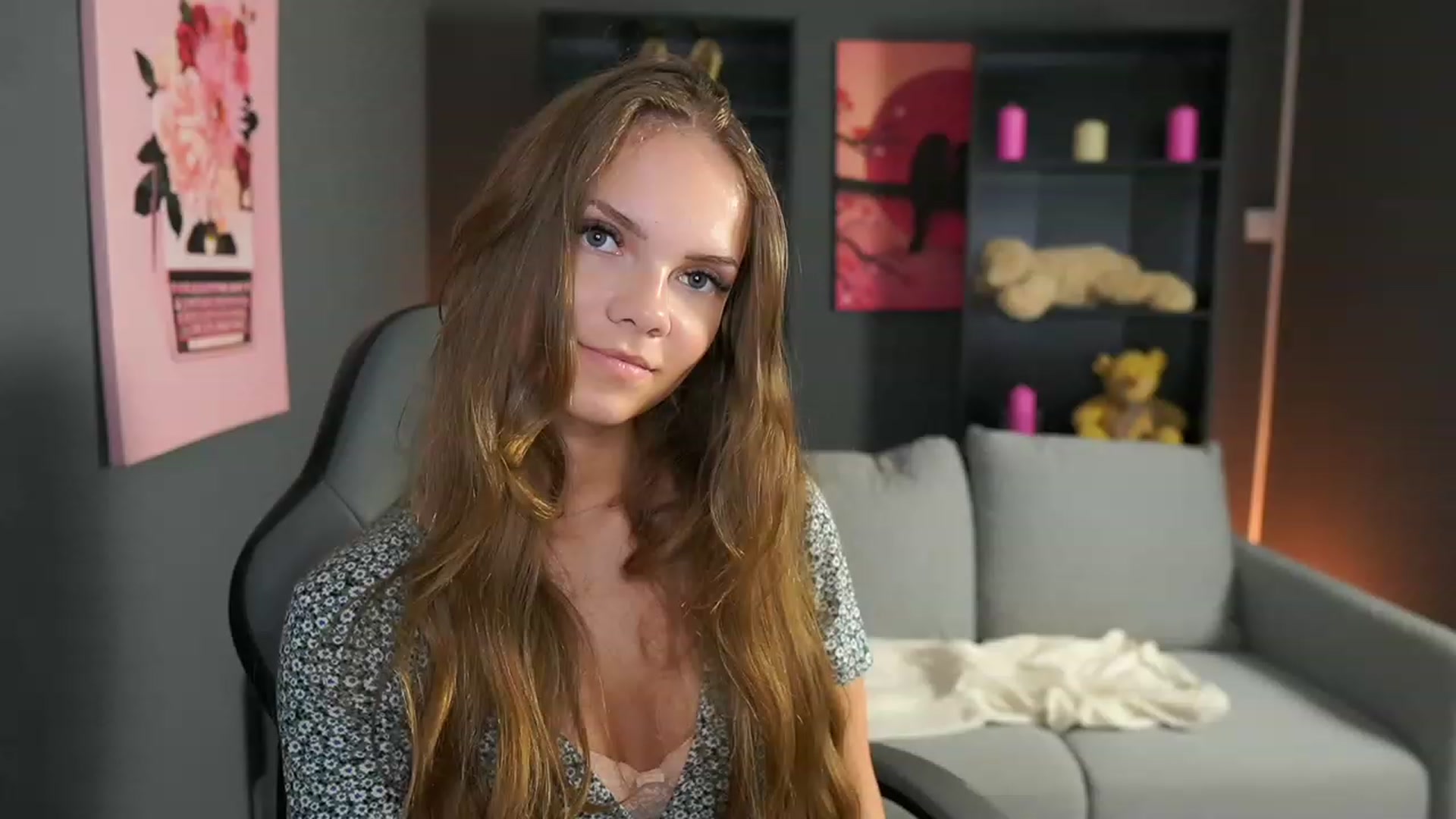 Gallery image thumbnail from Natasha_Malk's myfreecams stream on, 10/20/2023, 15:10 image 17 of 20