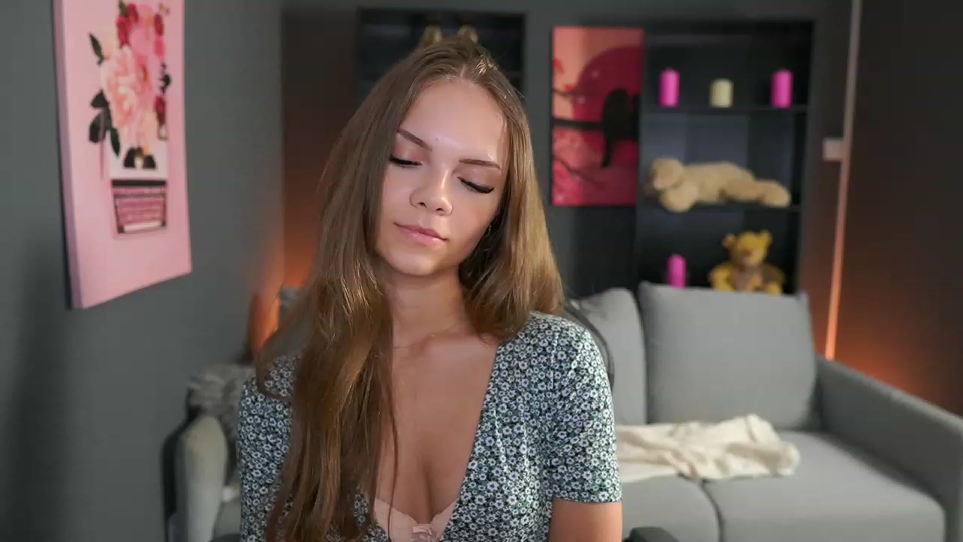 Gallery image thumbnail from Natasha_Malk's myfreecams stream on, 10/20/2023, 15:31 image 10 of 20