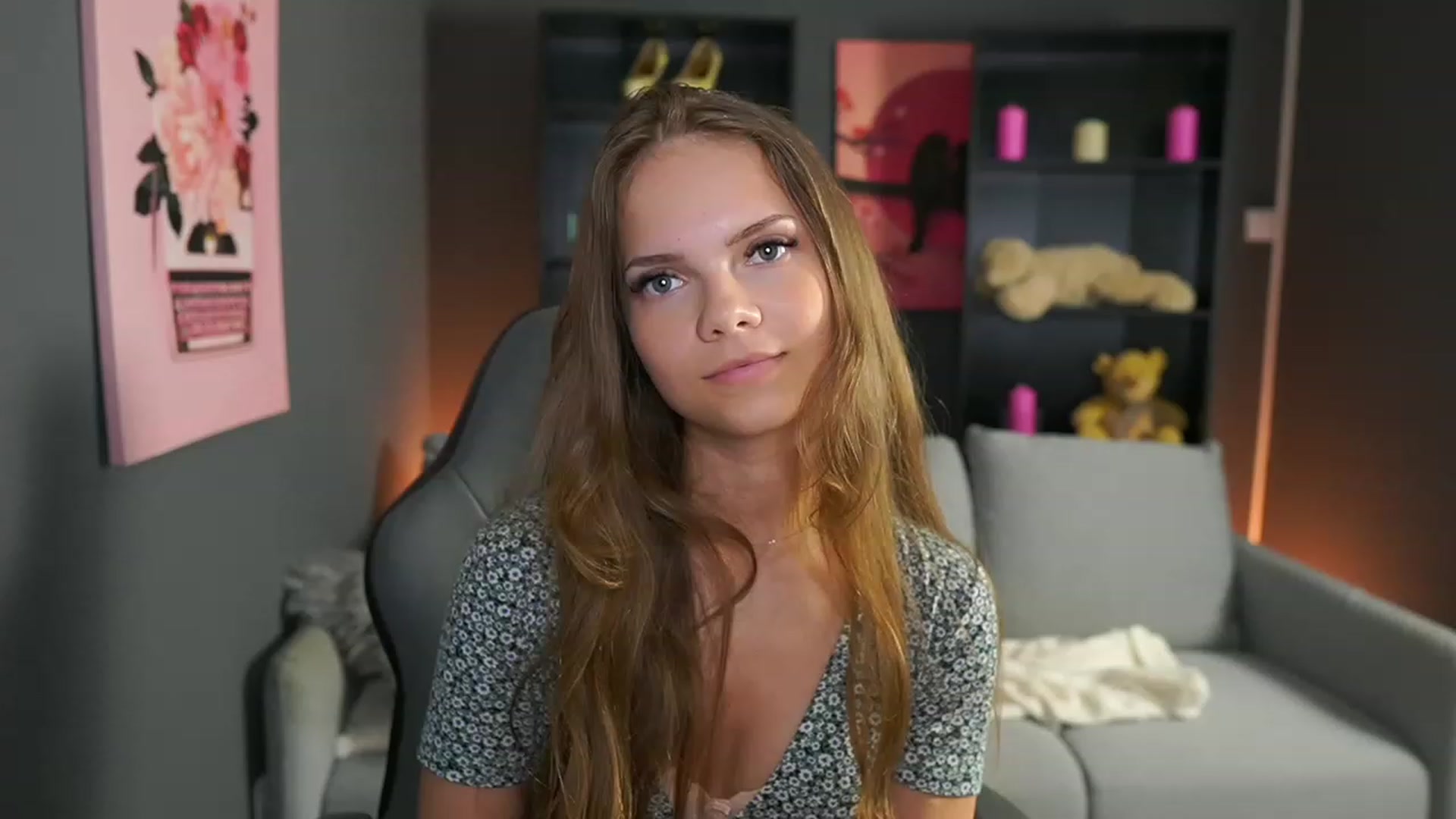 Gallery image thumbnail from Natasha_Malk's myfreecams stream on, 10/20/2023, 15:31 image 4 of 20