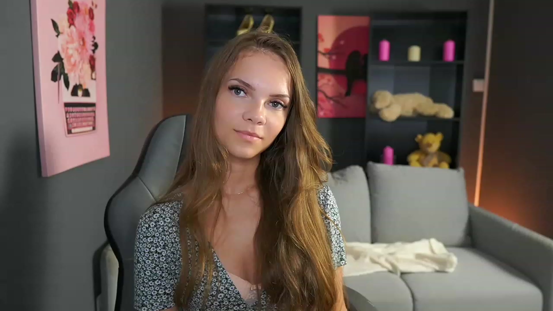 Gallery image thumbnail from Natasha_Malk's myfreecams stream on, 10/20/2023, 16:12 image 7 of 20