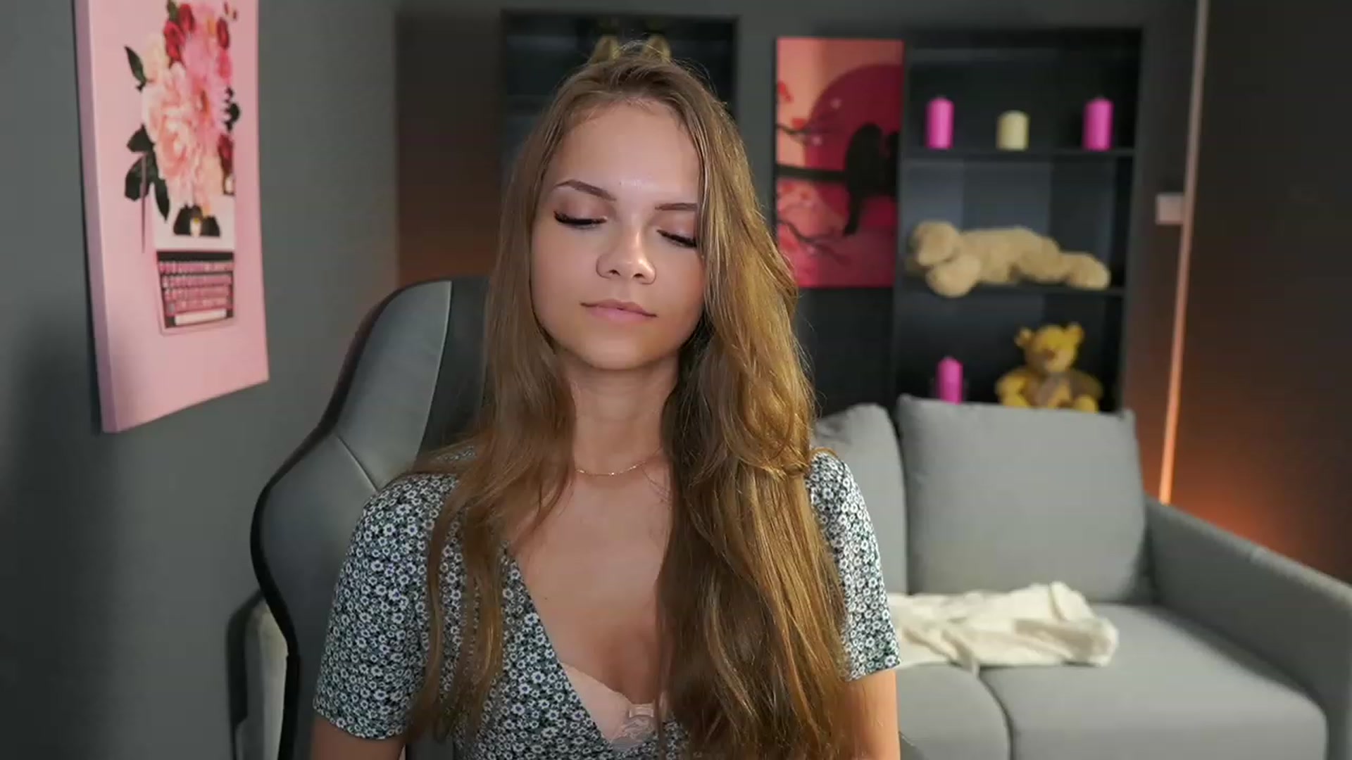 Gallery image thumbnail from Natasha_Malk's myfreecams stream on, 10/20/2023, 16:12 image 6 of 20