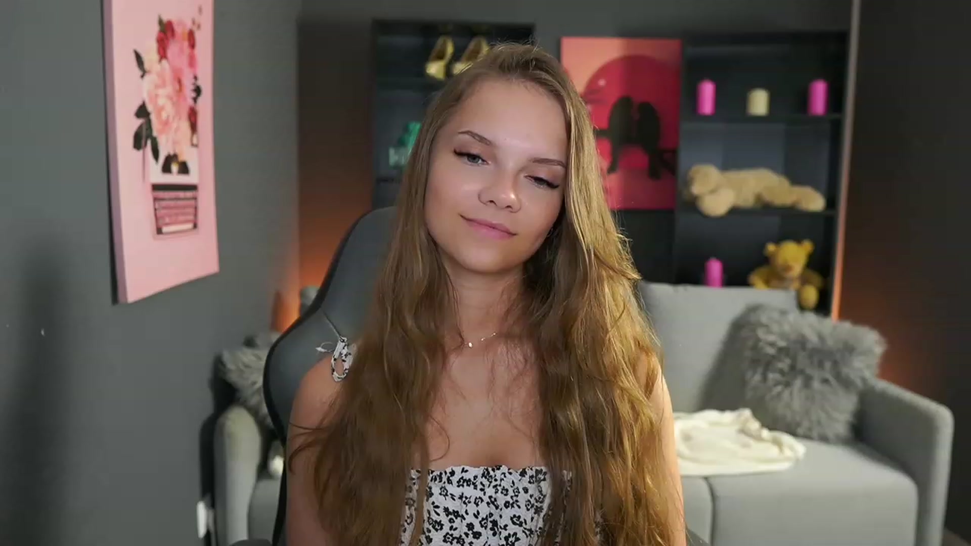 Gallery image thumbnail from Natasha_Malk's myfreecams stream on, 10/22/2023, 13:47 image 16 of 20