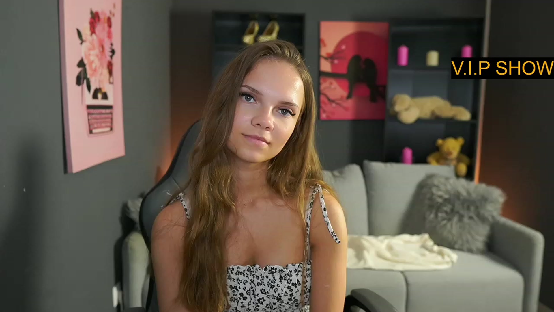 Gallery image thumbnail from Natasha_Malk's myfreecams stream on, 10/22/2023, 16:19 image 5 of 20