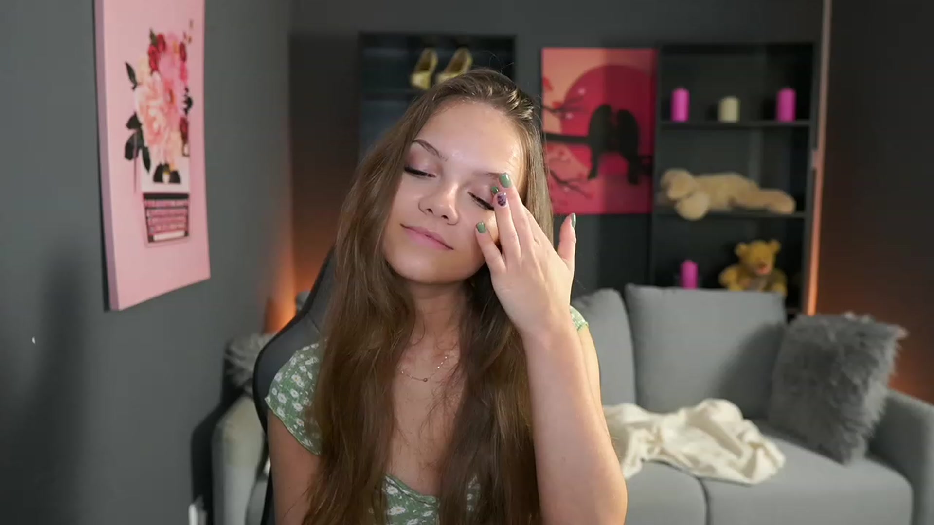 Gallery image thumbnail from Natasha_Malk's myfreecams stream on, 10/27/2023, 14:02 image 4 of 20