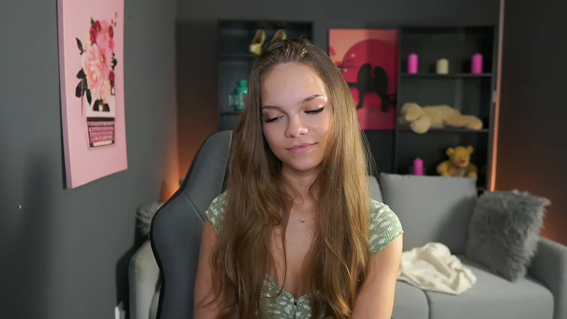 Gallery image thumbnail from Natasha_Malk's myfreecams stream on, 10/27/2023, 14:02 image 3 of 20