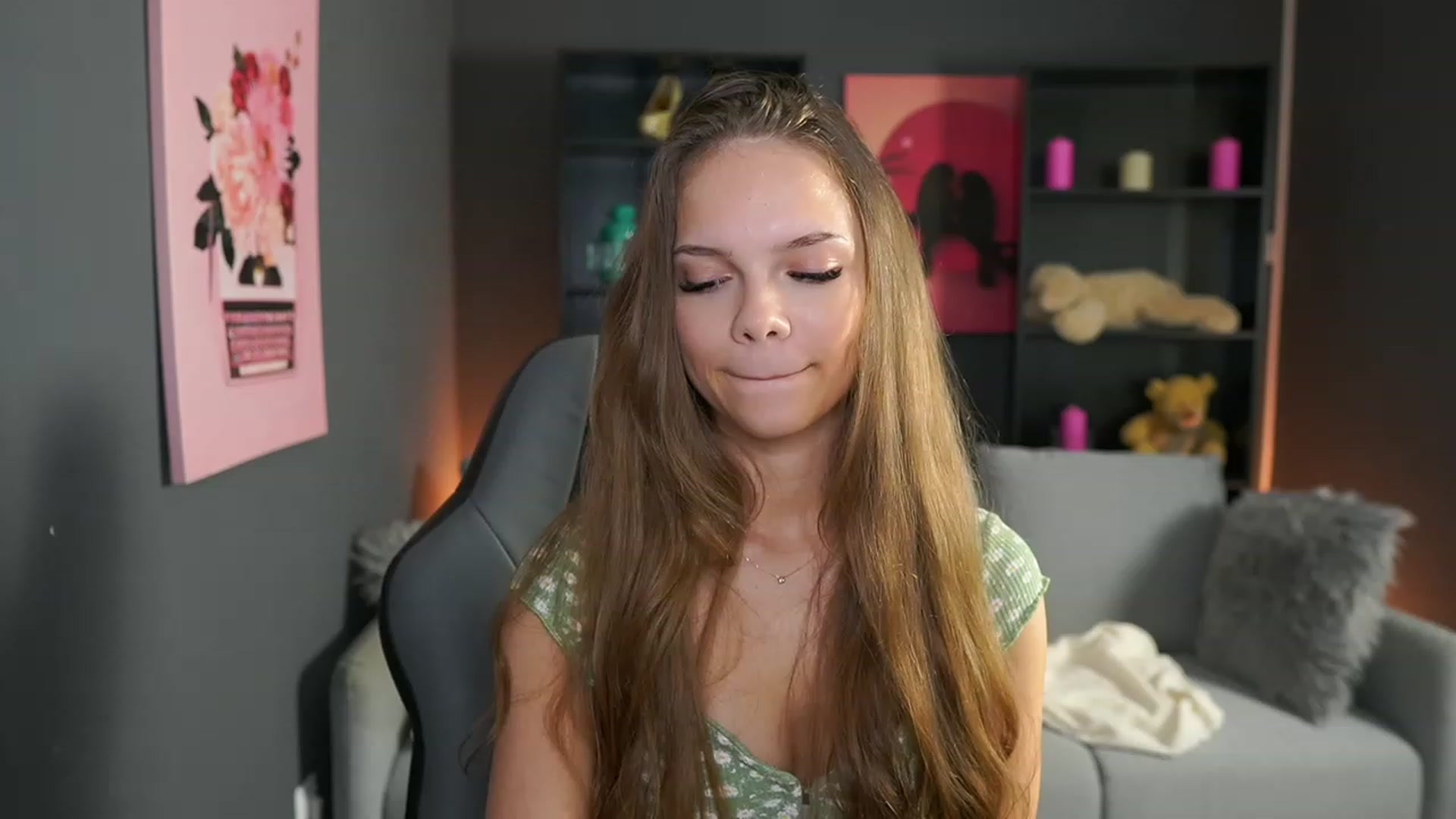 Gallery image thumbnail from Natasha_Malk's myfreecams stream on, 10/27/2023, 14:02 image 1 of 20