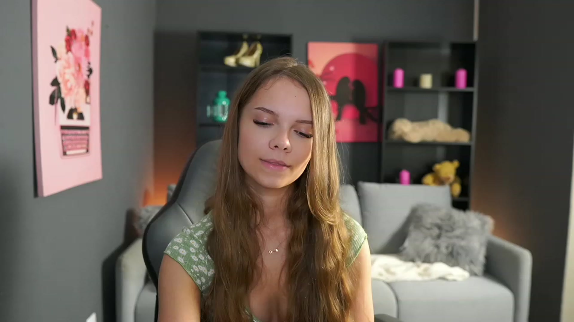 Gallery image thumbnail from Natasha_Malk's myfreecams stream on, 11/05/2023, 14:30 image 1 of 20