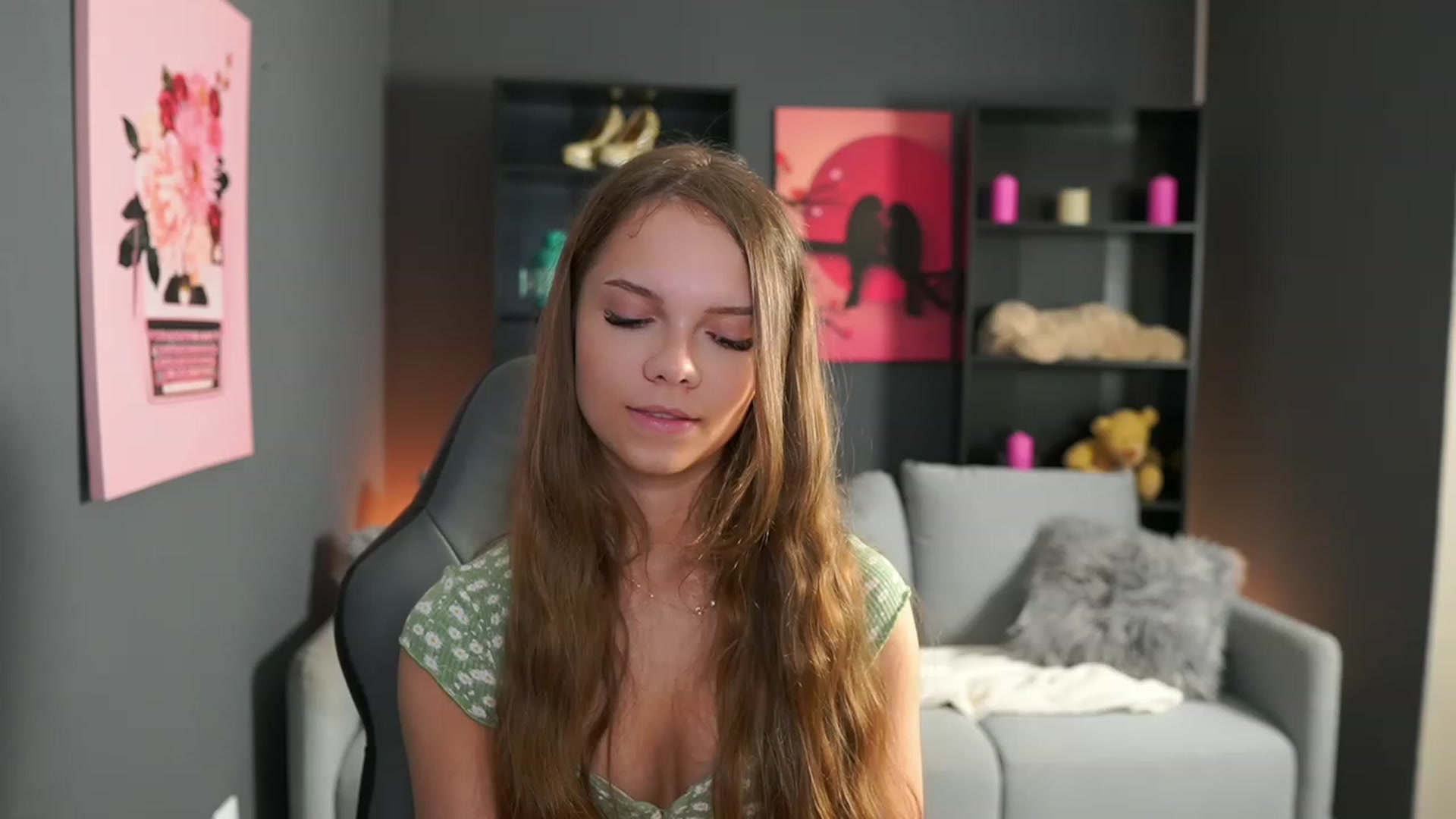 Gallery image thumbnail from Natasha_Malk's myfreecams stream on, 11/05/2023, 15:48 image 15 of 20