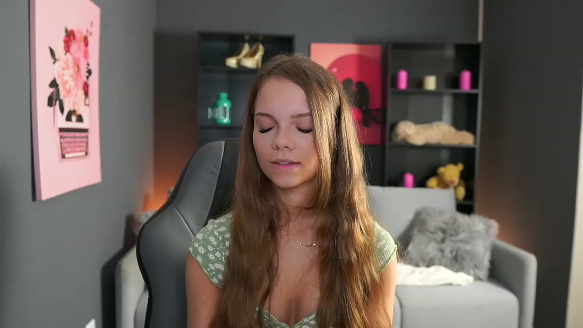 Gallery image thumbnail from Natasha_Malk's myfreecams stream on, 11/05/2023, 15:48 image 14 of 20