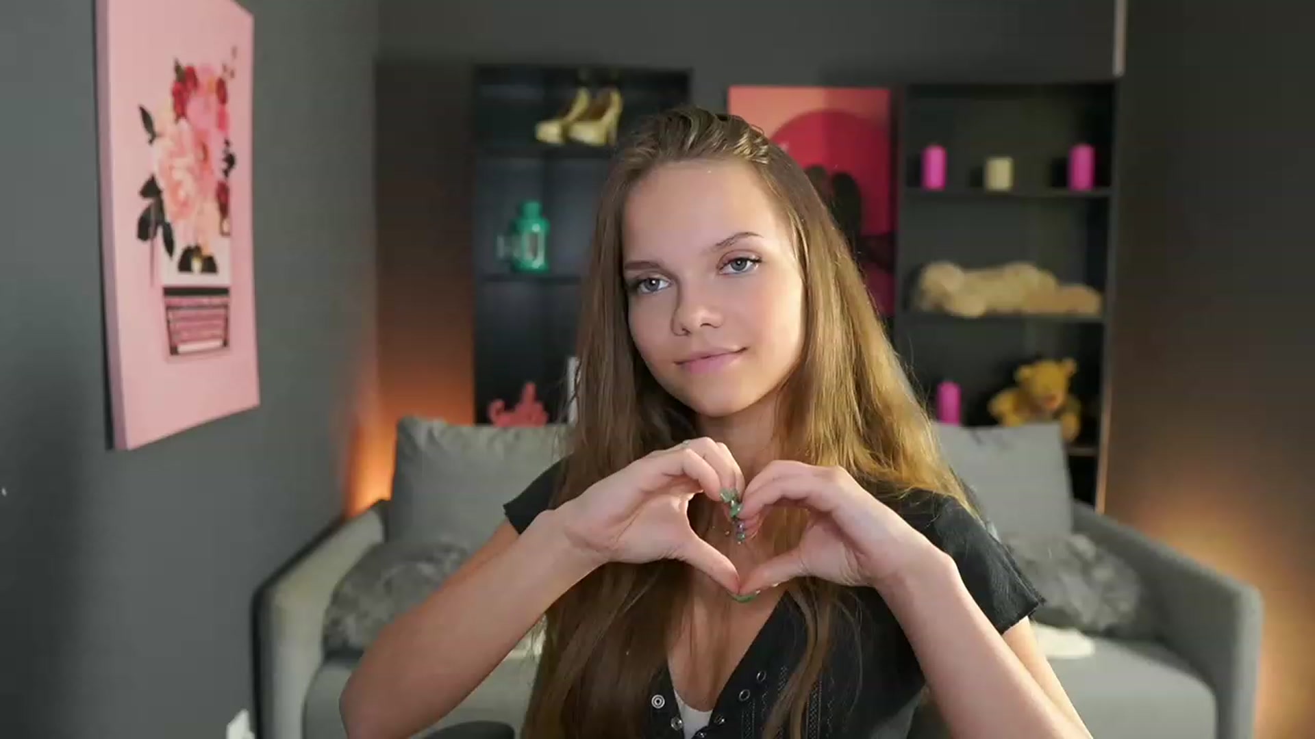 Gallery image thumbnail from Natasha_Malk's myfreecams stream on, 11/09/2023, 18:09 image 18 of 20