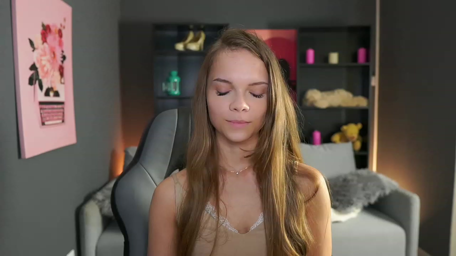 Gallery image thumbnail from Natasha_Malk's myfreecams stream on, 11/16/2023, 14:33 image 17 of 20