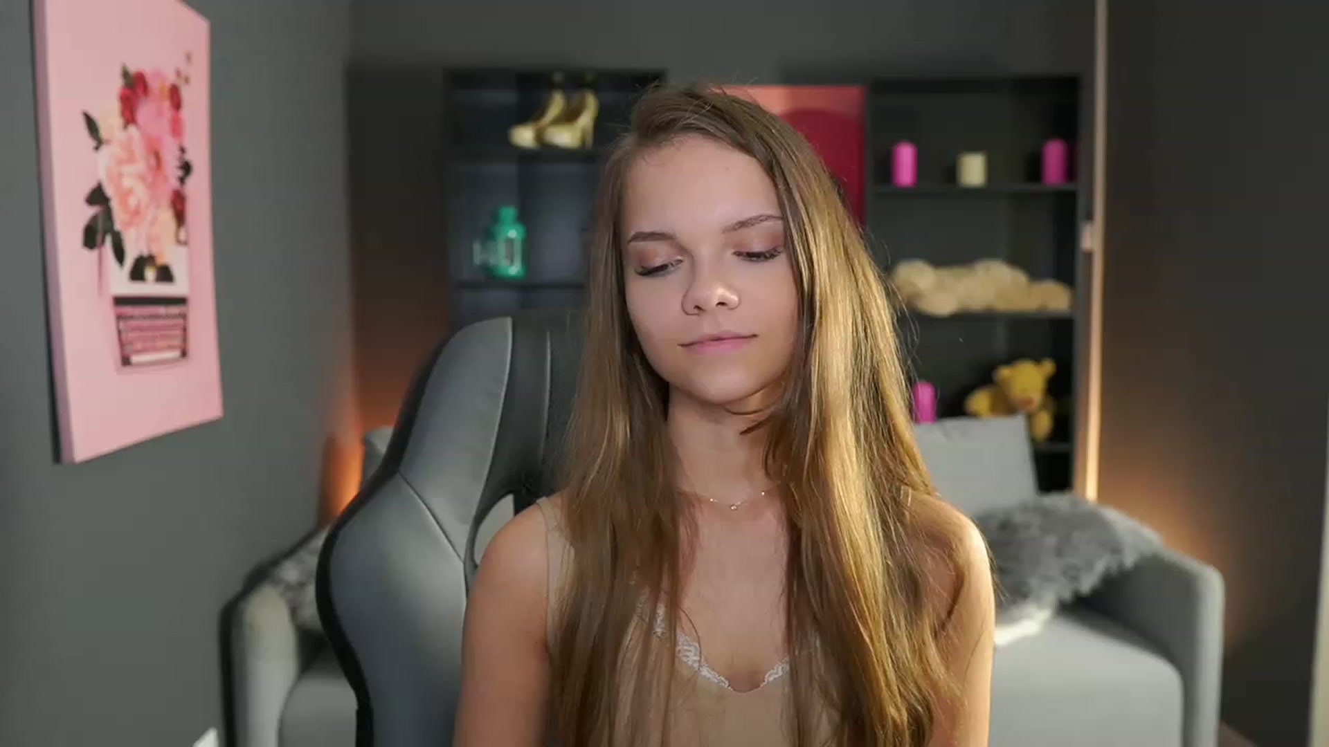 Gallery image thumbnail from Natasha_Malk's myfreecams stream on, 11/16/2023, 14:33 image 18 of 20
