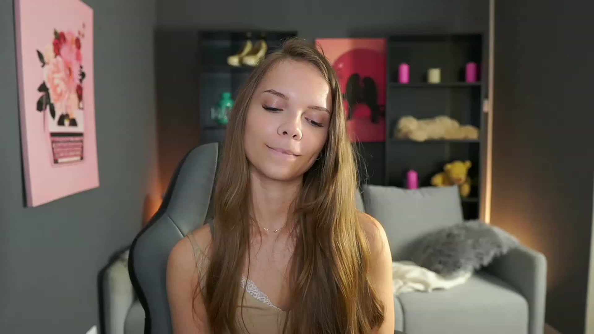 Gallery image thumbnail from Natasha_Malk's myfreecams stream on, 11/16/2023, 14:33 image 4 of 20