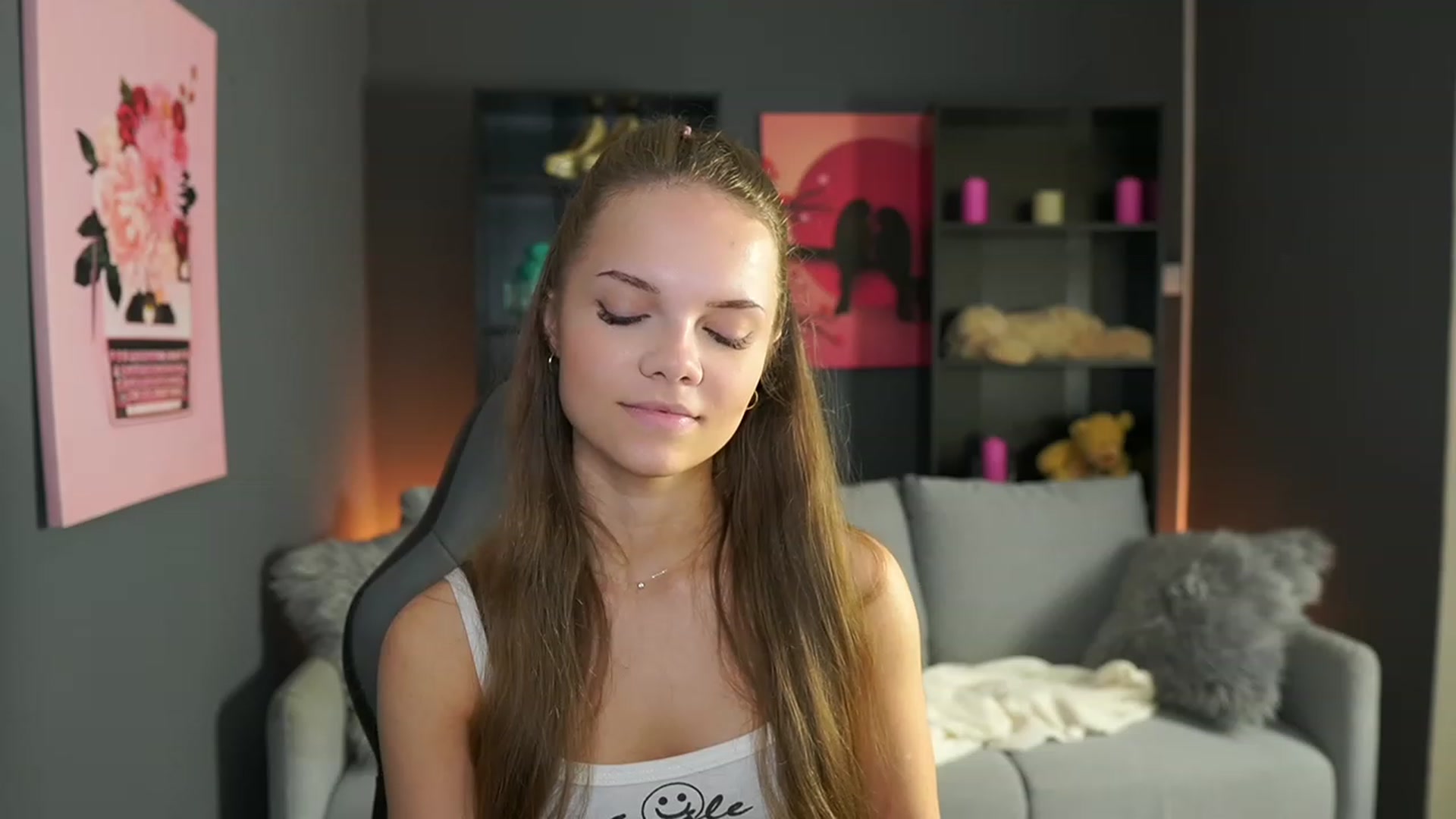 Gallery image thumbnail from Natasha_Malk's myfreecams stream on, 11/17/2023, 12:40 image 19 of 20