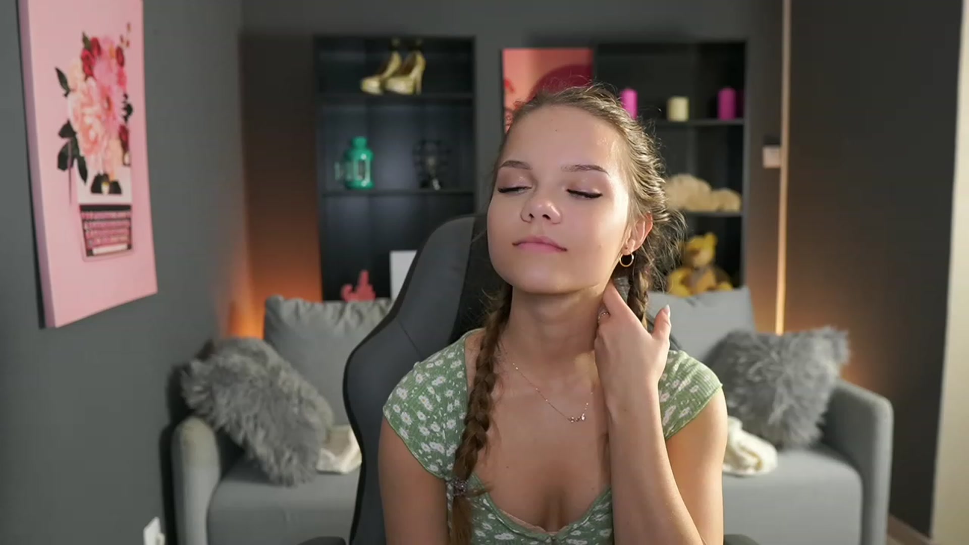 Gallery image thumbnail from Natasha_Malk's myfreecams stream on, 11/26/2023, 14:40 image 3 of 20